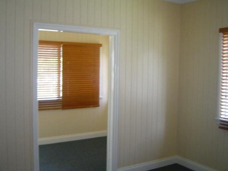 34 King Street, Woody Point QLD 4019