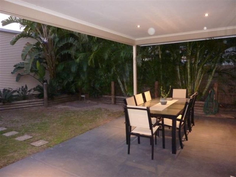 523A Oxley Avenue, Redcliffe QLD 4020