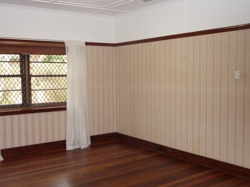 33 Ernest Street Margate, Margate QLD 4019