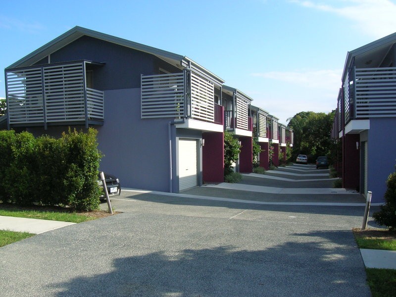 11-15 Caroline Street, Woody Point QLD 4019