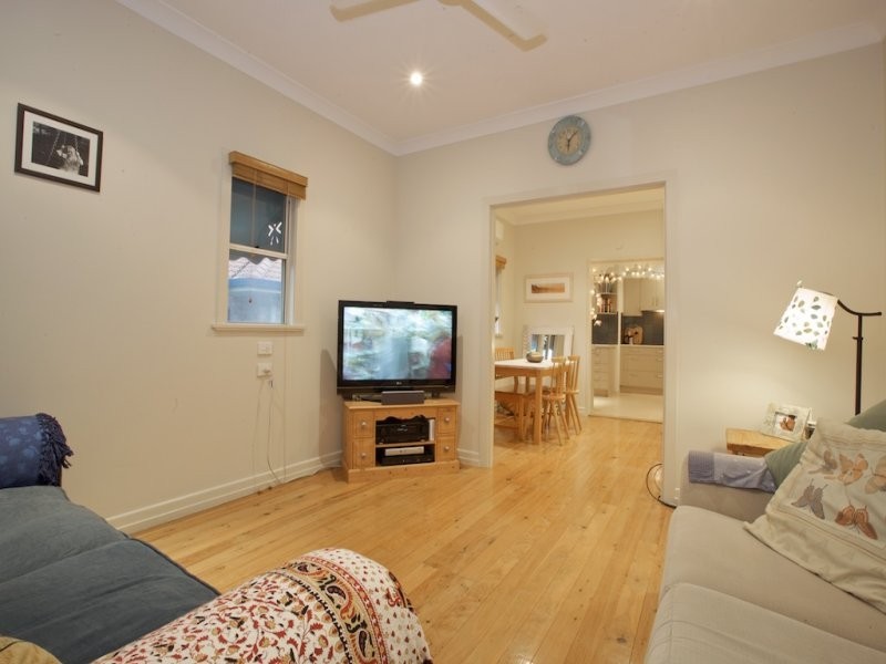 19 Adams Street, Scarborough QLD 4020