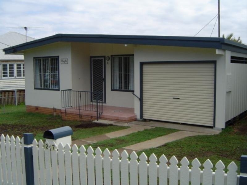 27 Marine Parade, Redcliffe QLD 4020