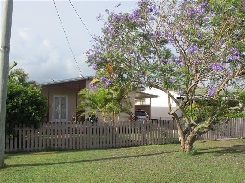 6 Brighton Street, Woody Point QLD 4019