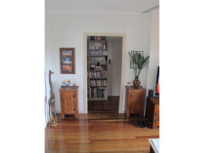 6 Brighton Street, Woody Point QLD 4019