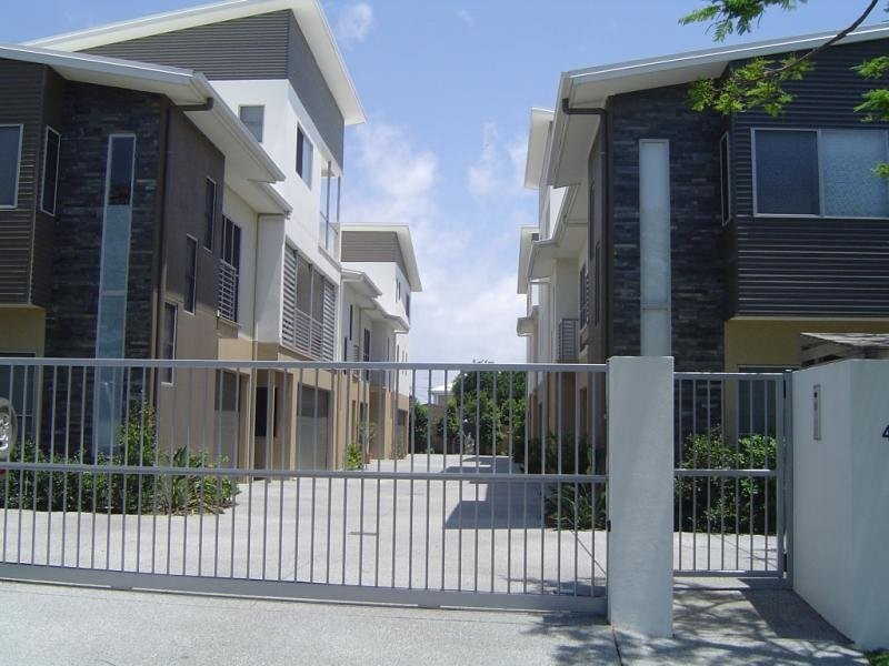 6/415 Scarborough Road, Scarborough QLD 4020