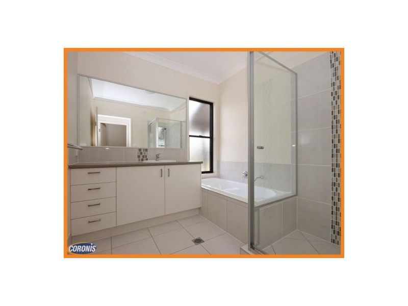 2/22 Percy Street, Redcliffe QLD 4020