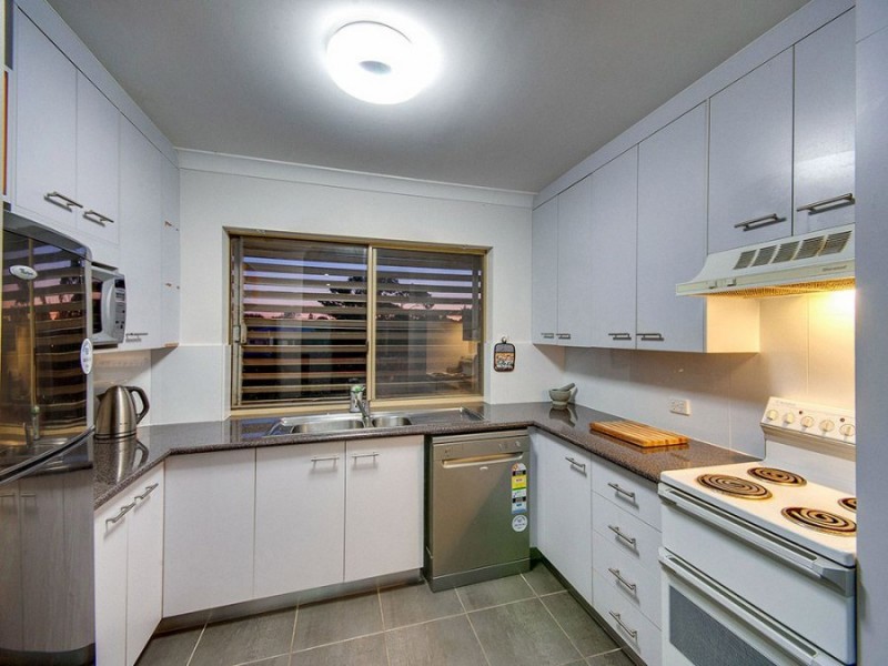 7/162 Prince Edward Parade, Scarborough QLD 4020
