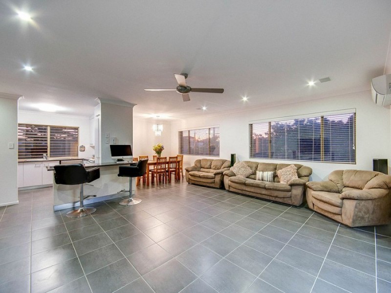 7/162 Prince Edward Parade, Scarborough QLD 4020