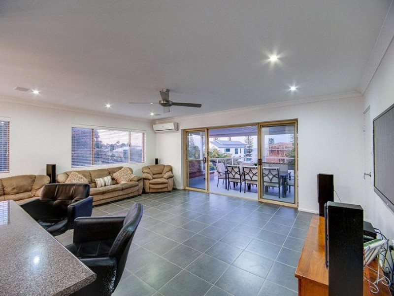7/162 Prince Edward Parade, Scarborough QLD 4020