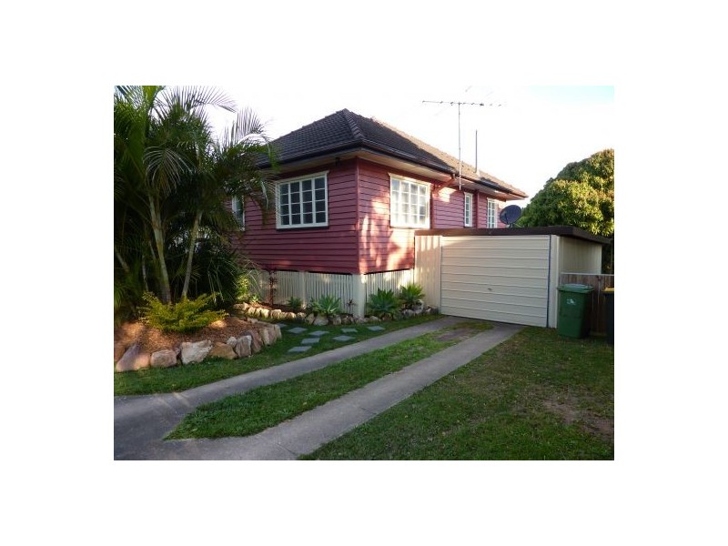 25 Hale, Margate QLD 4019