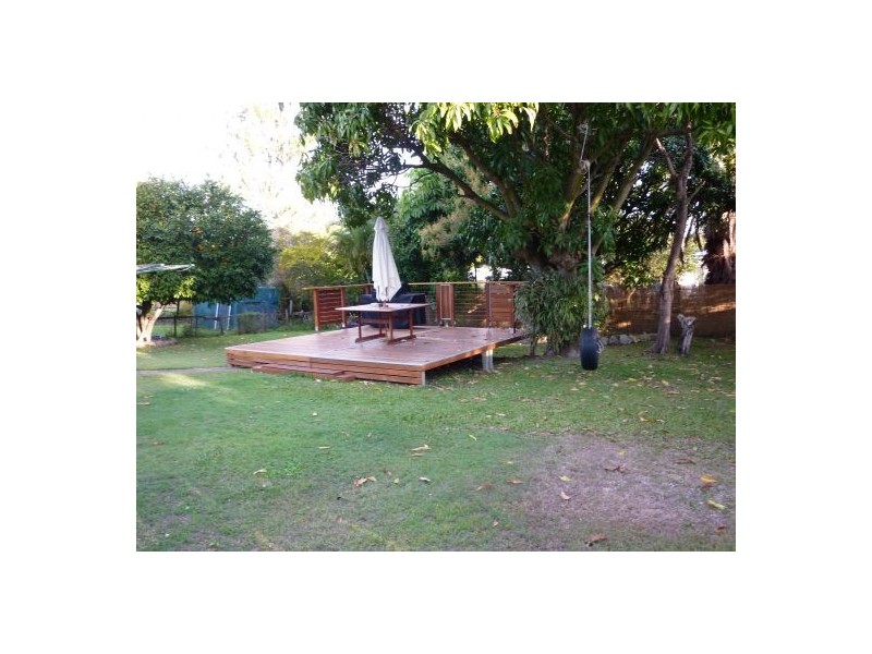 25 Hale, Margate QLD 4019