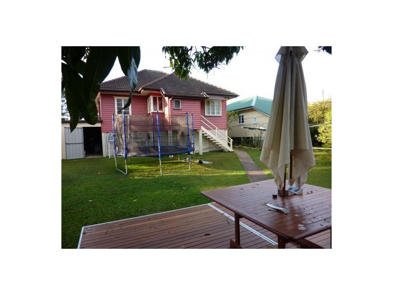 25 Hale, Margate QLD 4019
