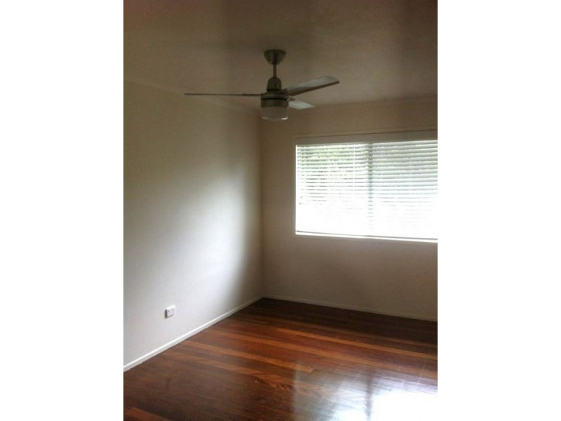 14 Grace Street, Scarborough QLD 4020