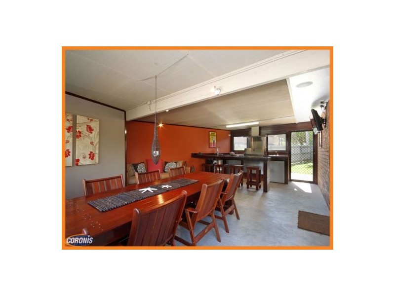 11 Pamphlett Street, Rothwell QLD 4022