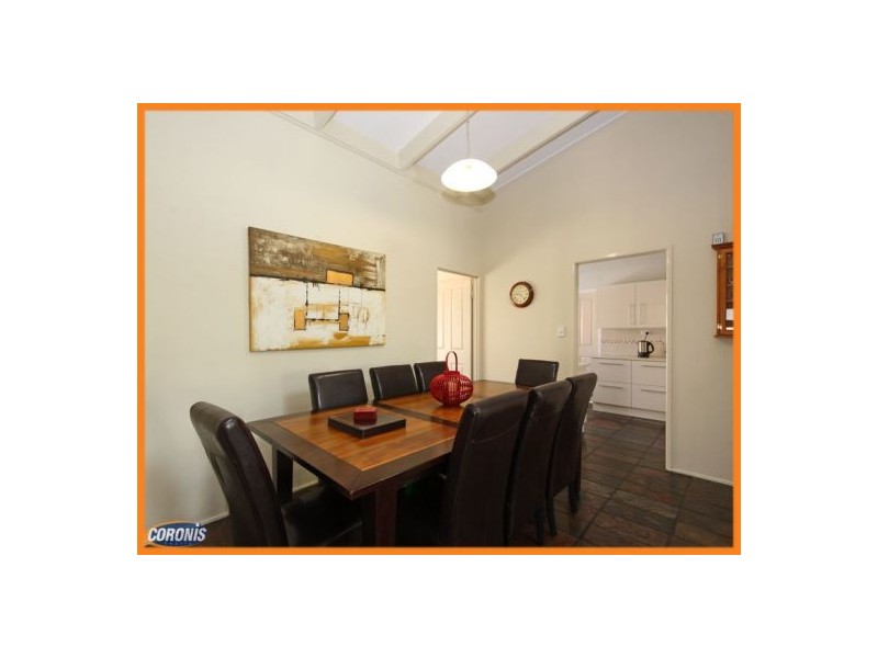 11 Pamphlett Street, Rothwell QLD 4022