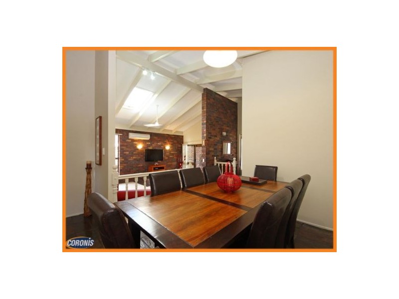 11 Pamphlett Street, Rothwell QLD 4022