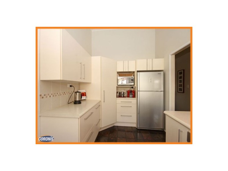 11 Pamphlett Street, Rothwell QLD 4022