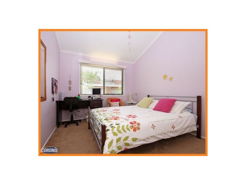 11 Pamphlett Street, Rothwell QLD 4022