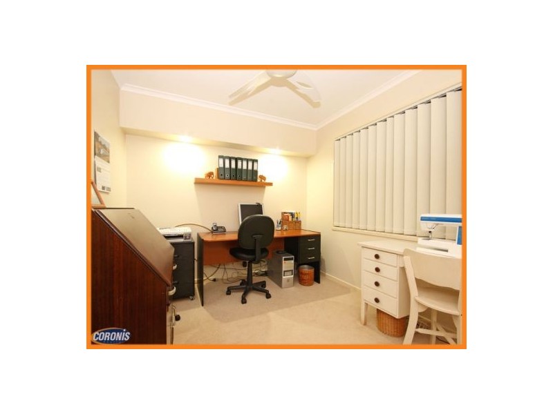 30 Newport Drive, Newport QLD 4020