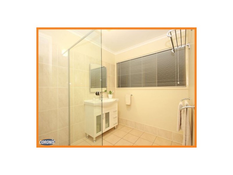 30 Newport Drive, Newport QLD 4020