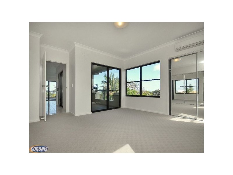 15/30 Gayundah Esplanade, Woody Point QLD 4019