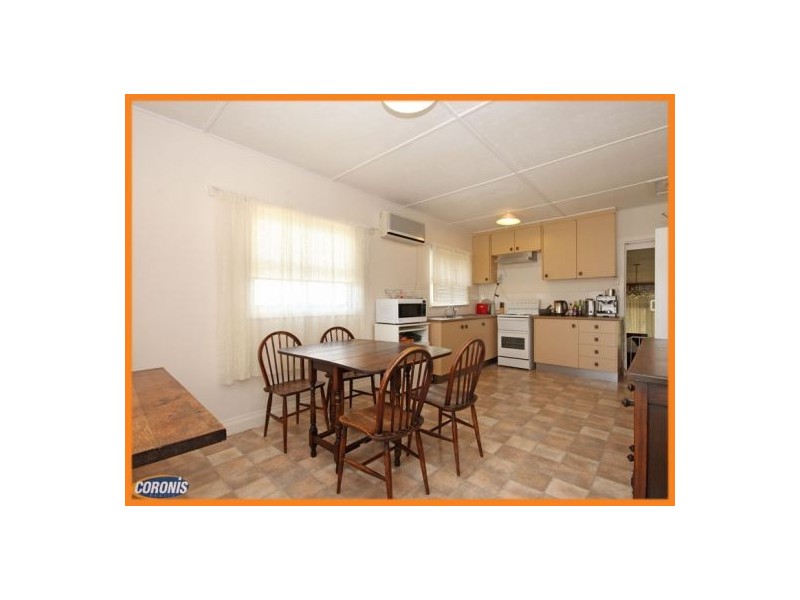 8 Enoch Street, Clontarf QLD 4019