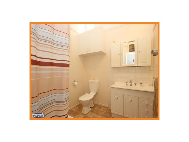 8 Enoch Street, Clontarf QLD 4019