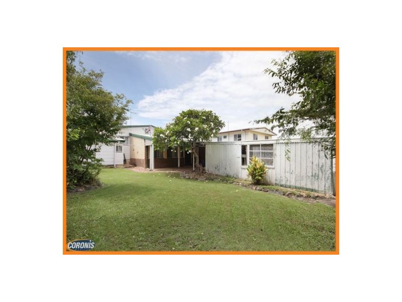 8 Enoch Street, Clontarf QLD 4019