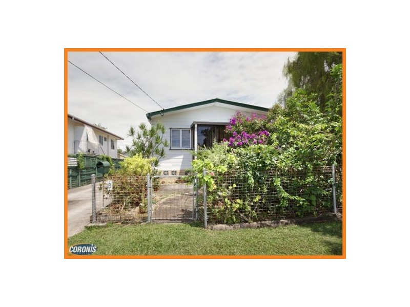 8 Enoch Street, Clontarf QLD 4019