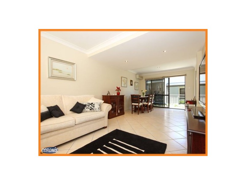 3/16 Georgina Street, Woody Point QLD 4019