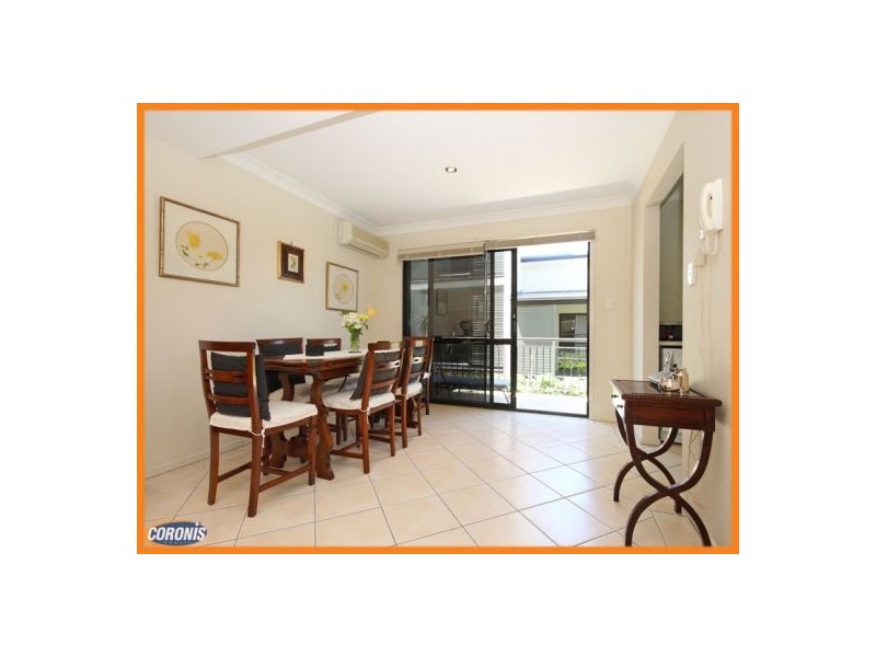 3/16 Georgina Street, Woody Point QLD 4019