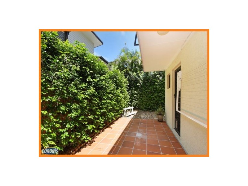 3/16 Georgina Street, Woody Point QLD 4019