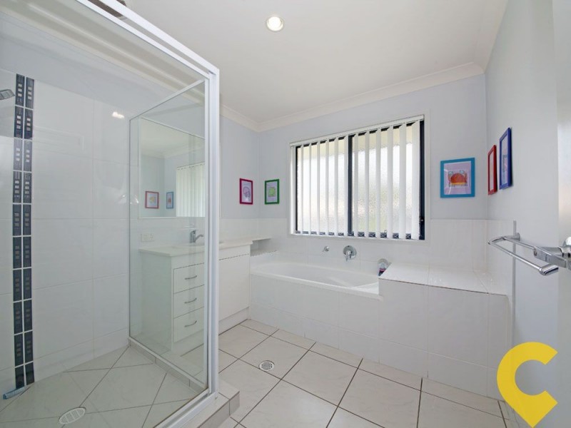 3 Arakoon Court, Rothwell QLD 4022
