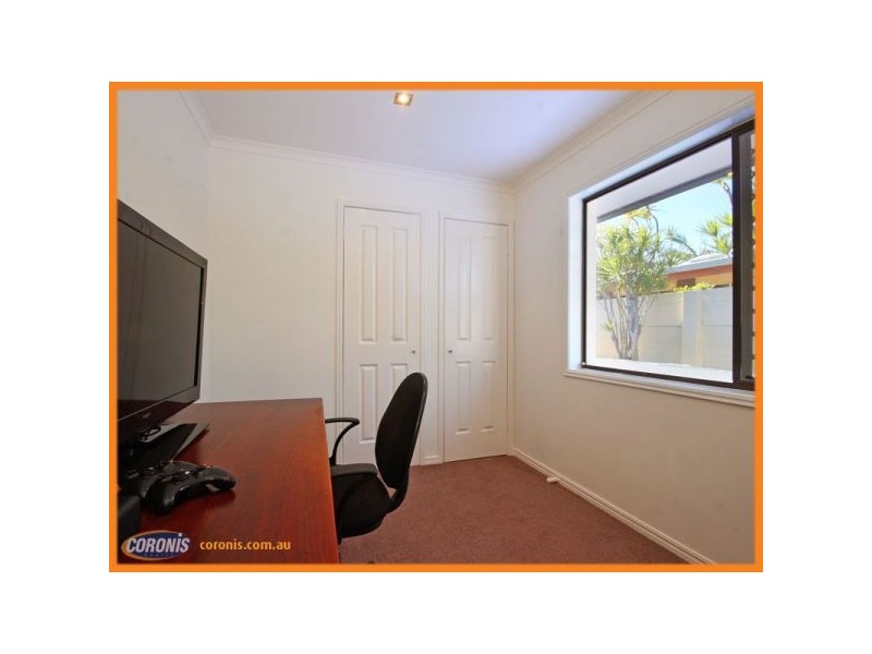 21 Shea Street, Scarborough QLD 4020