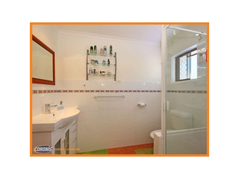 21 Shea Street, Scarborough QLD 4020