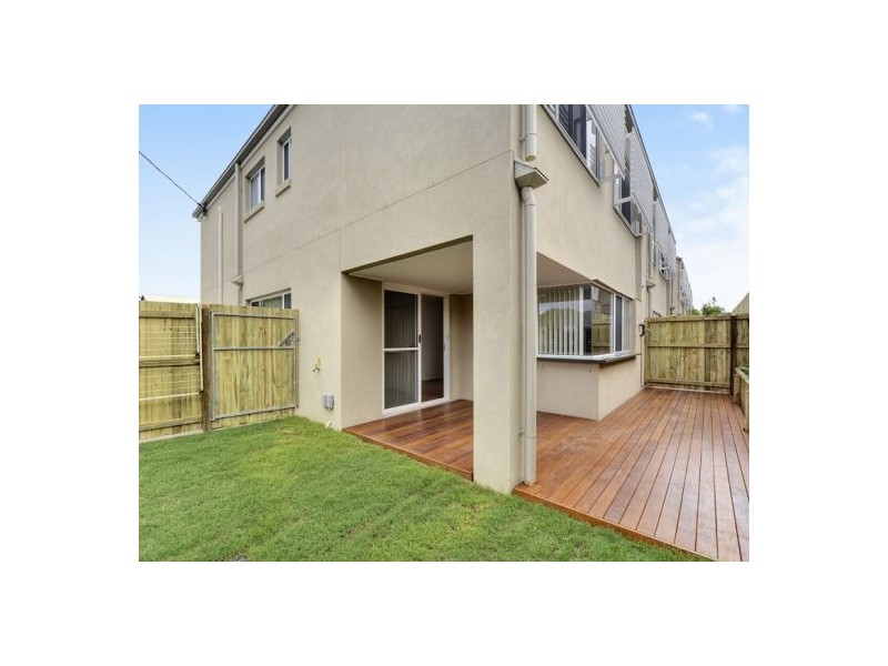 21 McAneny Street, Redcliffe QLD 4020