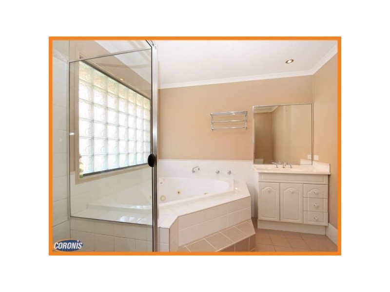 4 McPherson Court, North Lakes QLD 4509
