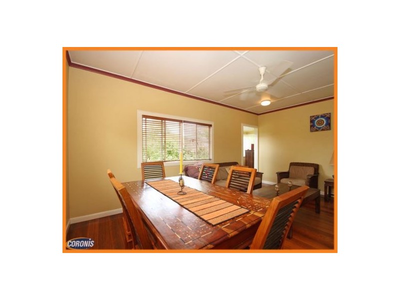 2 Herbert Street, Scarborough QLD 4020