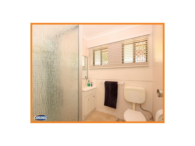 2/32 Caroline Street, Woody Point QLD 4019