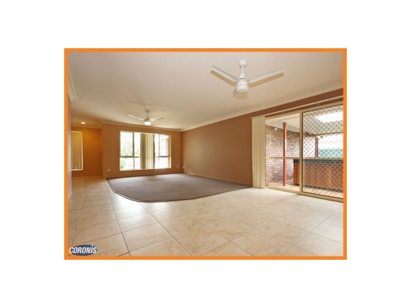 11 Hampshire Court, Kippa-ring QLD 4021