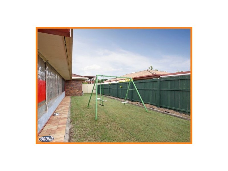 11 Hampshire Court, Kippa-ring QLD 4021