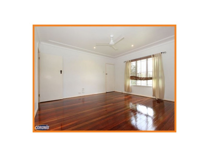 7 Swan Street, Margate QLD 4019