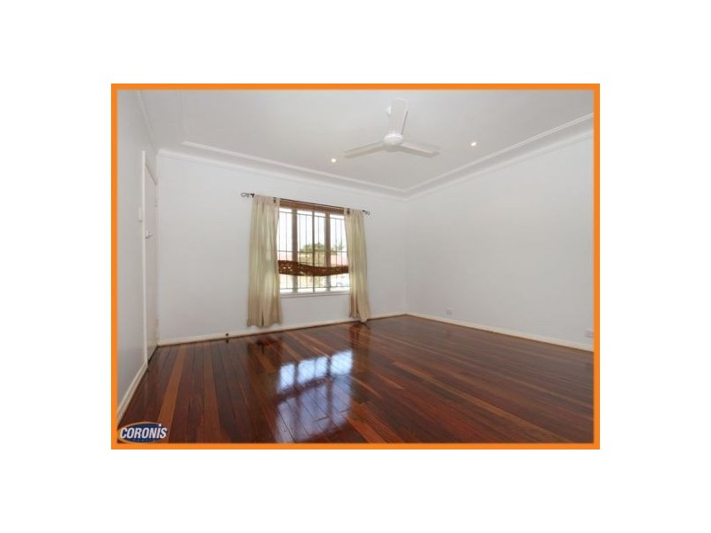 7 Swan Street, Margate QLD 4019