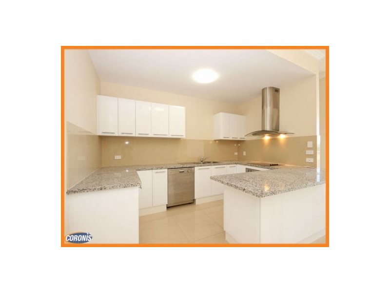 13/32 Rock Street, Scarborough QLD 4020