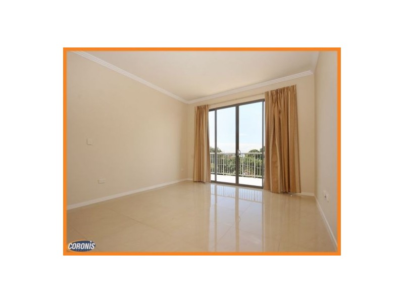 13/32 Rock Street, Scarborough QLD 4020