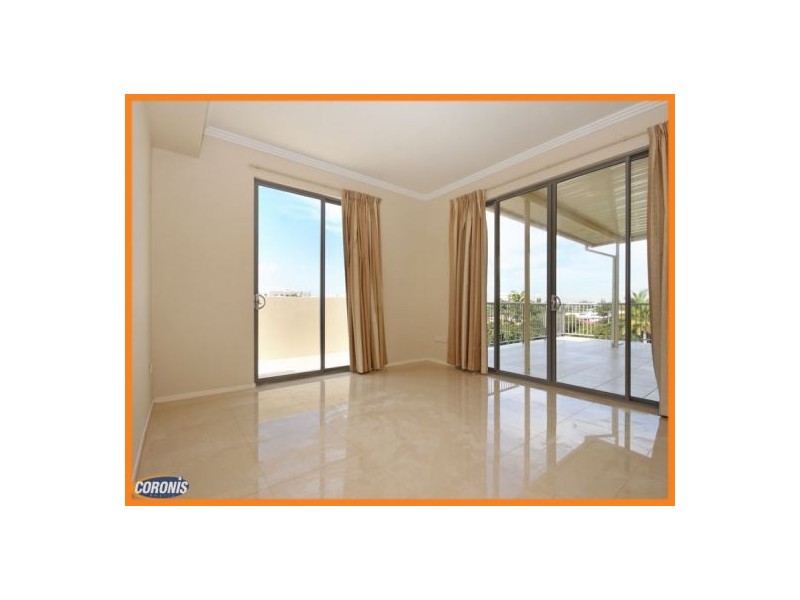 13/32 Rock Street, Scarborough QLD 4020