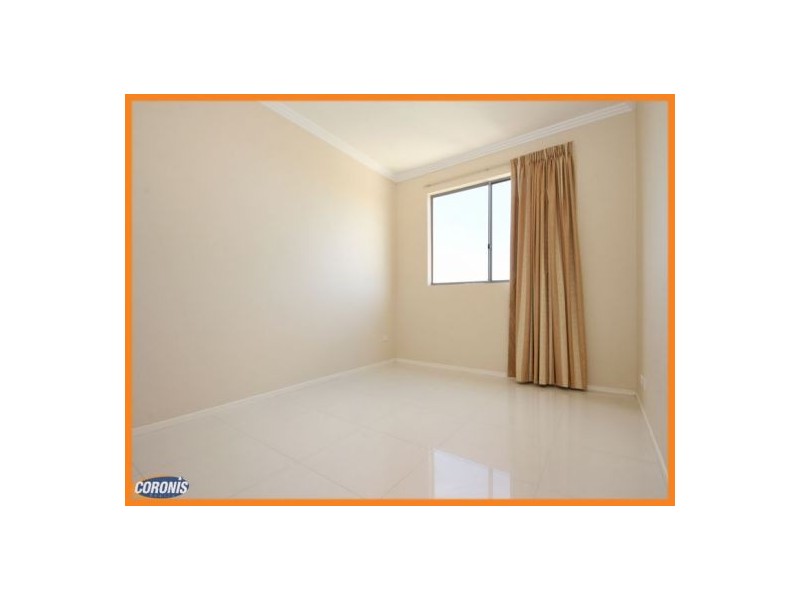 13/32 Rock Street, Scarborough QLD 4020