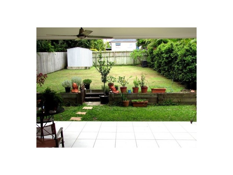 8a Brennan Street, Scarborough QLD 4020