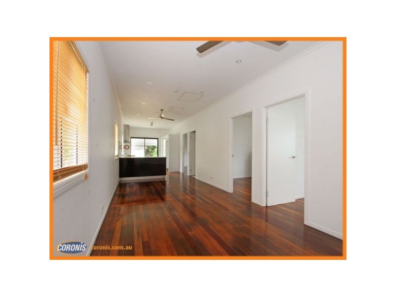 23 Blakeney St, Woody Point QLD 4019