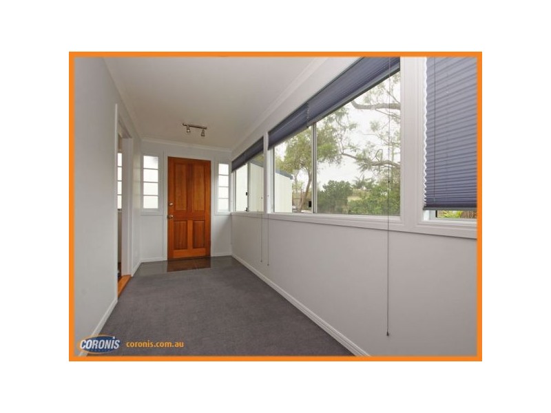 23 Blakeney St, Woody Point QLD 4019